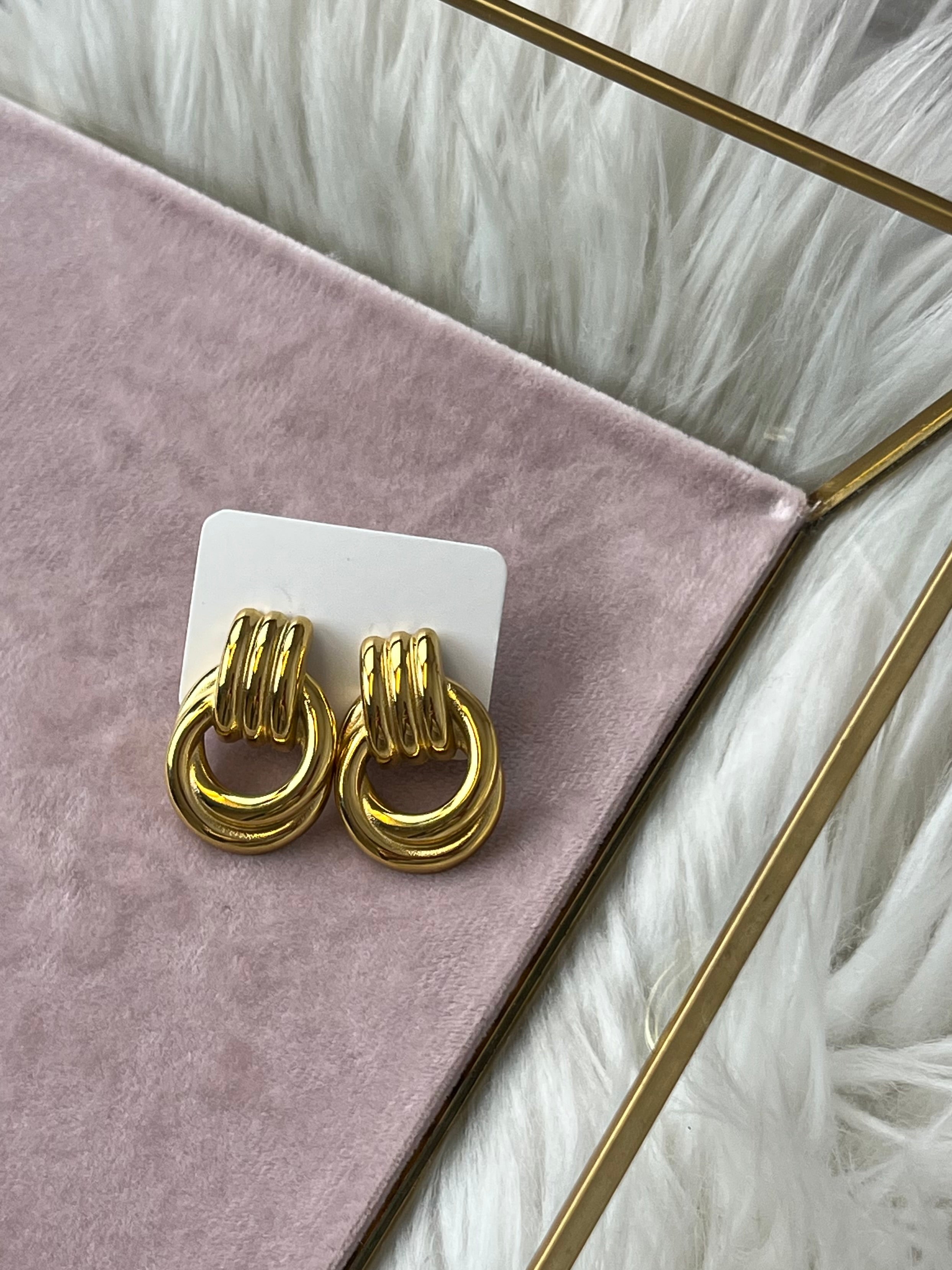 The Ivy Knot Hoop Earrings – Water & Tarnish Resistant