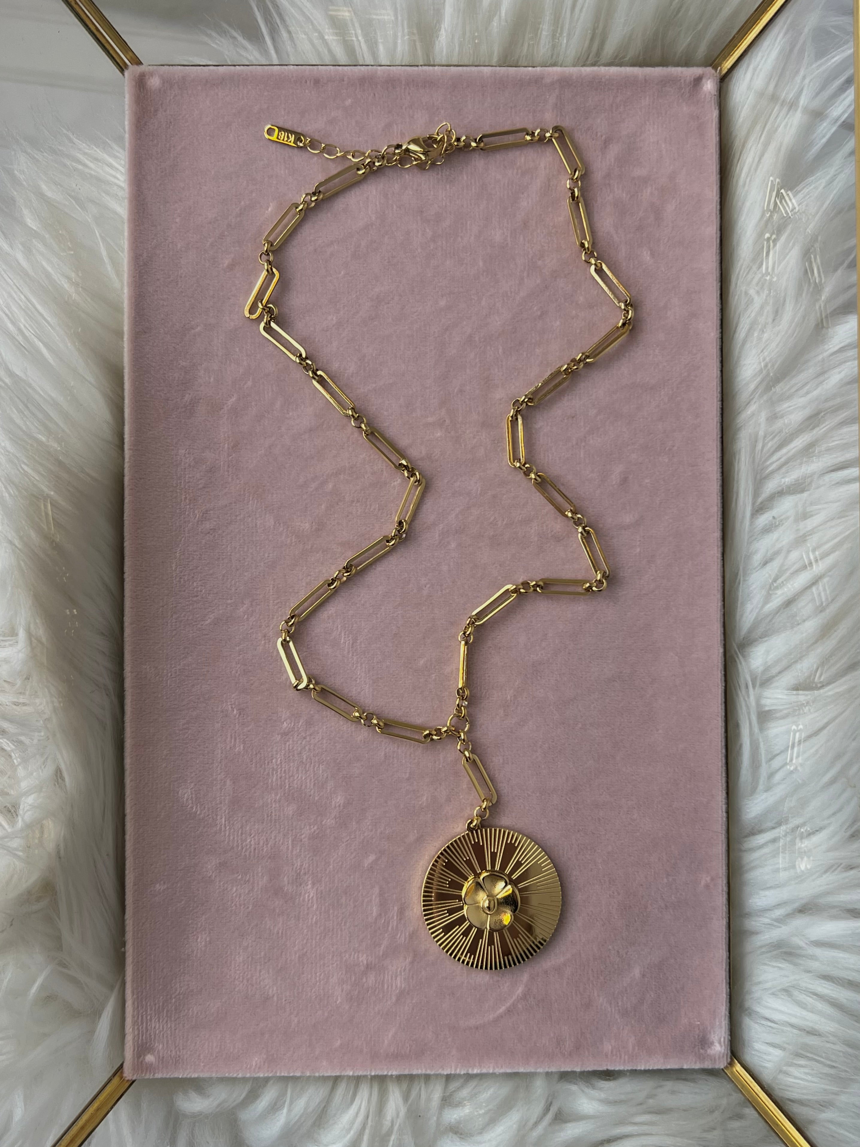 The Hana Medallion Y Necklace – Water & Tarnish Resistant