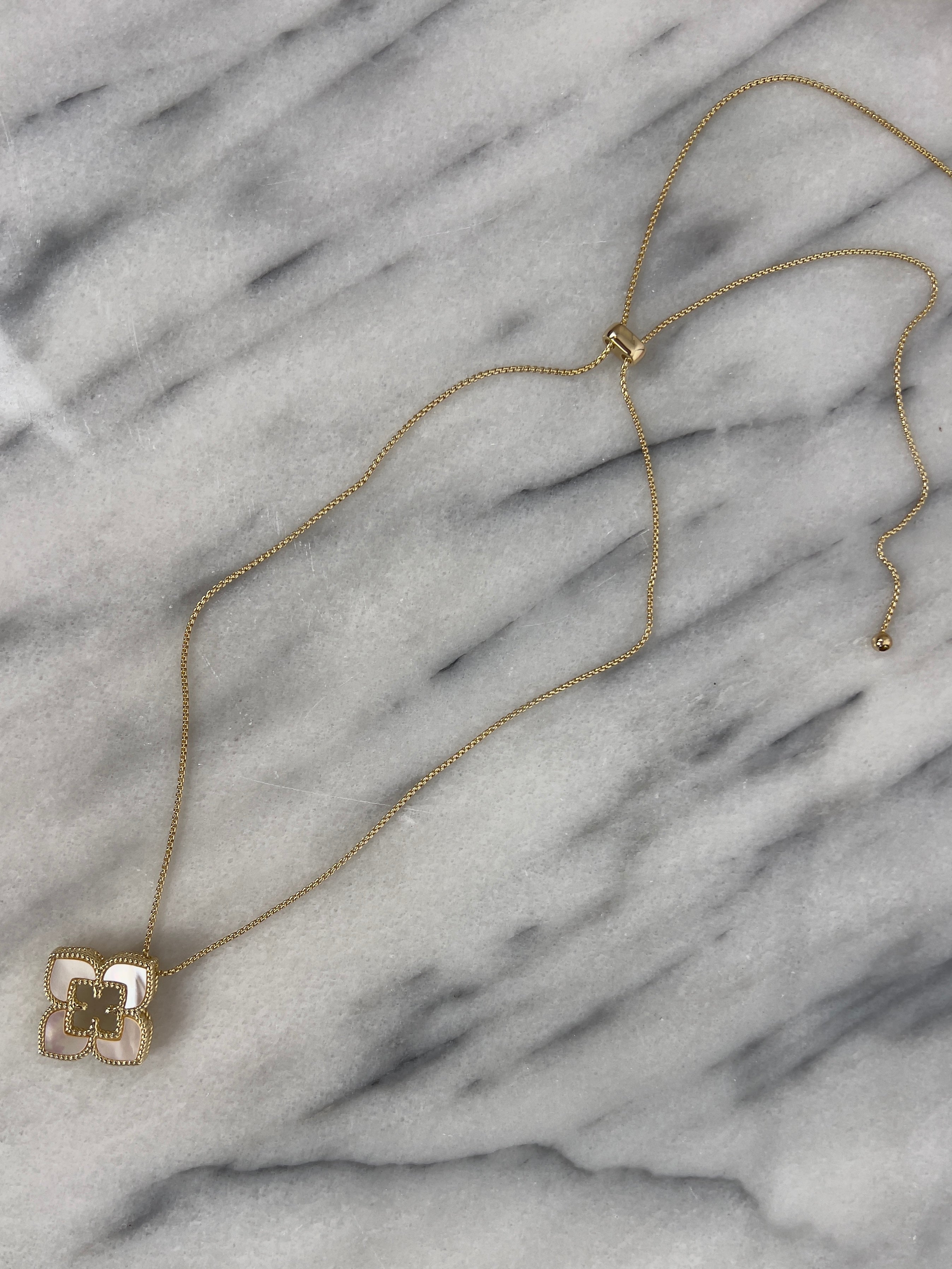 Makenna Mother of Pearl Clover Necklace