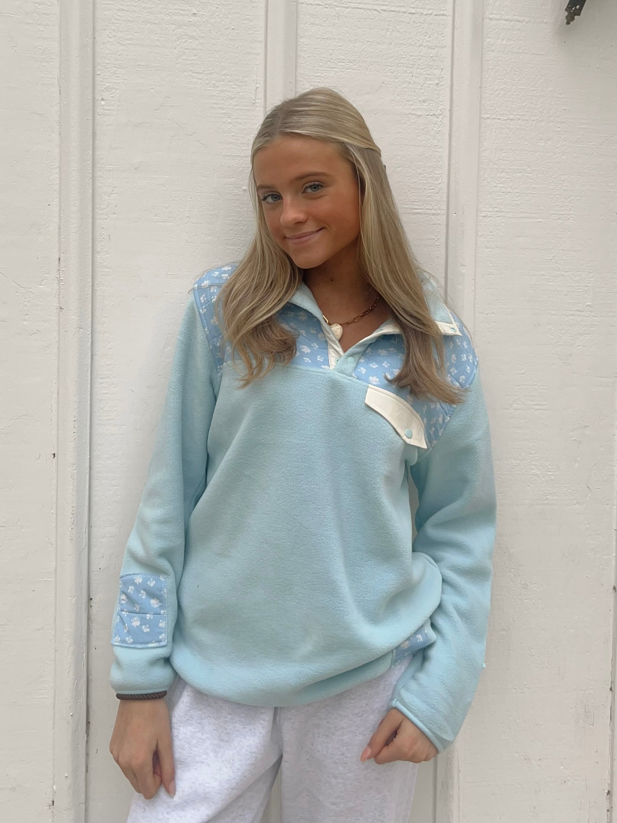 Happy Camp3r Bloom & Breathe Ditsy Blue Fleece Henley